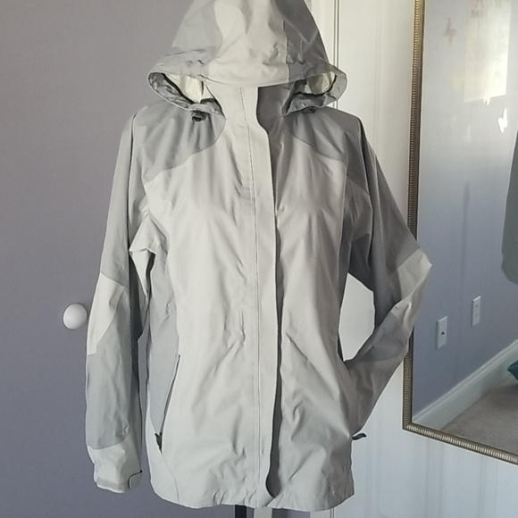 L.L. Bean jacket - Picture 7 of 8